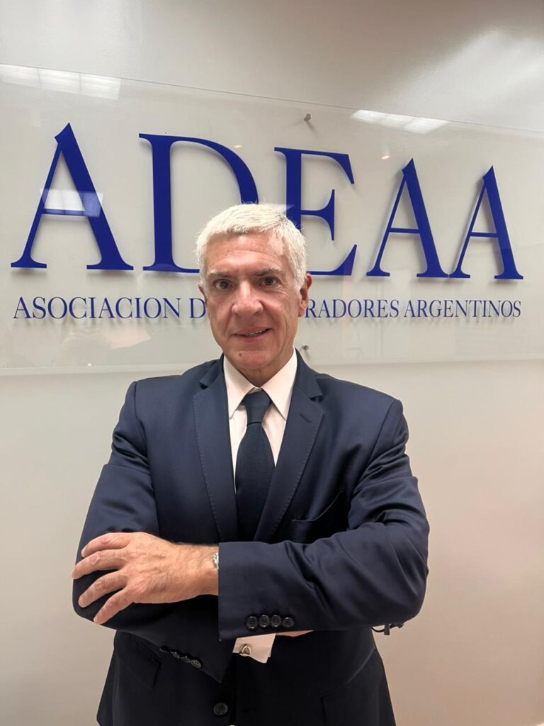 ALDO ÁLVAREZ, NUEVO PRESIDENTE DE ADEAA